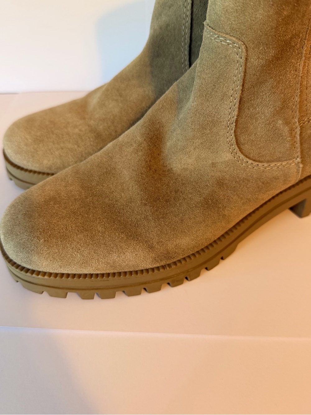 2/$40 Lucky Brand hazyl Chelsea ankle Boot in Camel Tan 6.5/37 - Picture 7 of 9